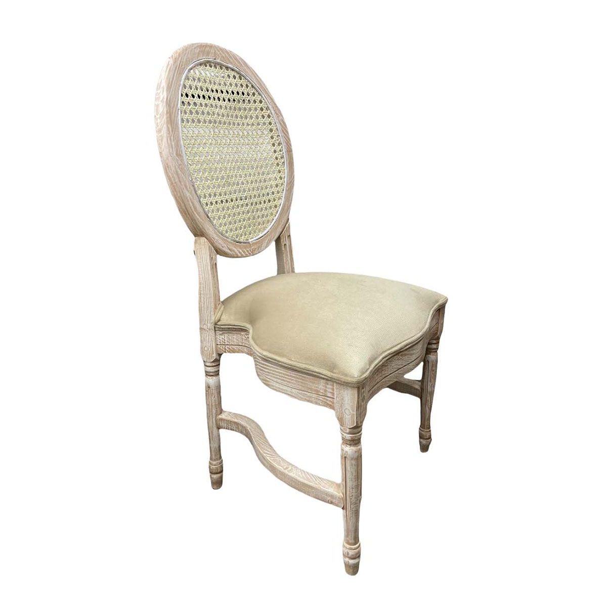 Silla Luis XV respaldo de Bejuco